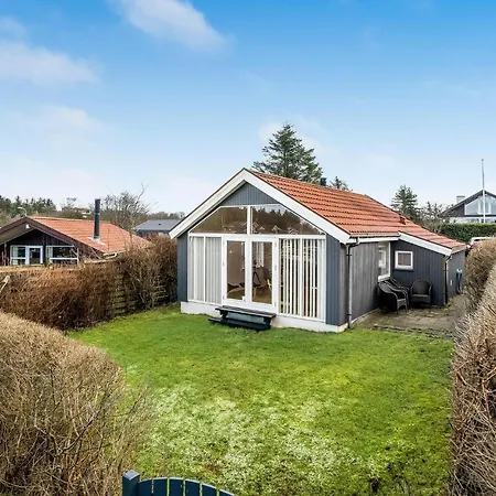 Holiday home 2 Bedroom In V *