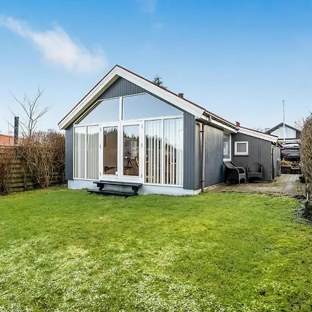 Holiday home 2 Bedroom In V