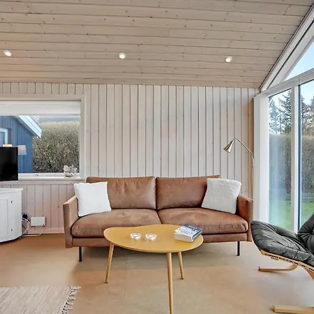 2 Bedroom In V * Esbjerg