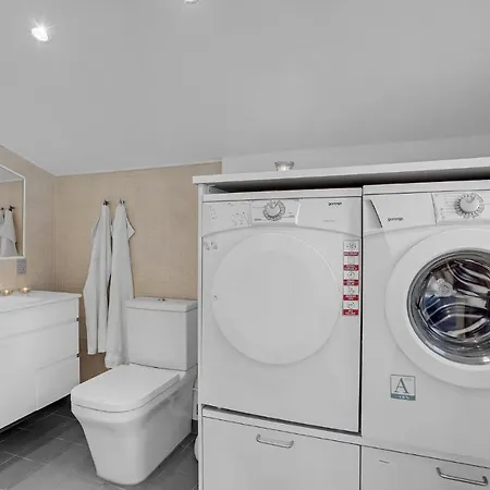 Holiday home 2 Bedroom In V *